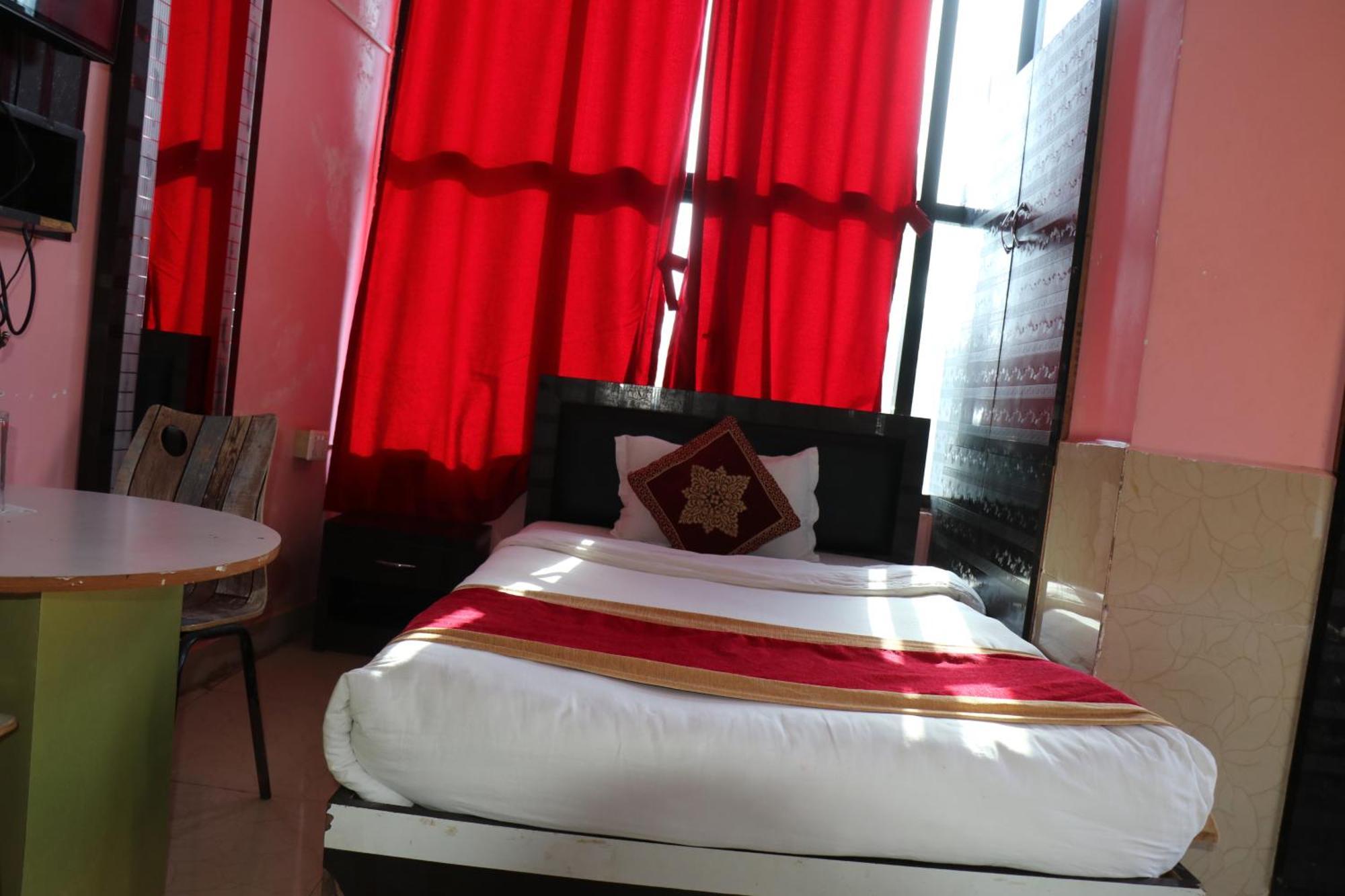 Hotel Megha Heritage Surkhet 外观 照片